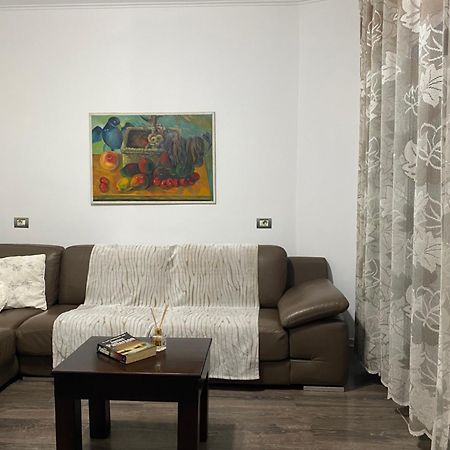 Main Apartment ติรานา ภายนอก รูปภาพ