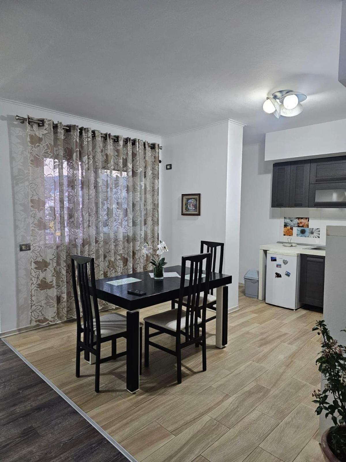 Main Apartment ติรานา ภายนอก รูปภาพ